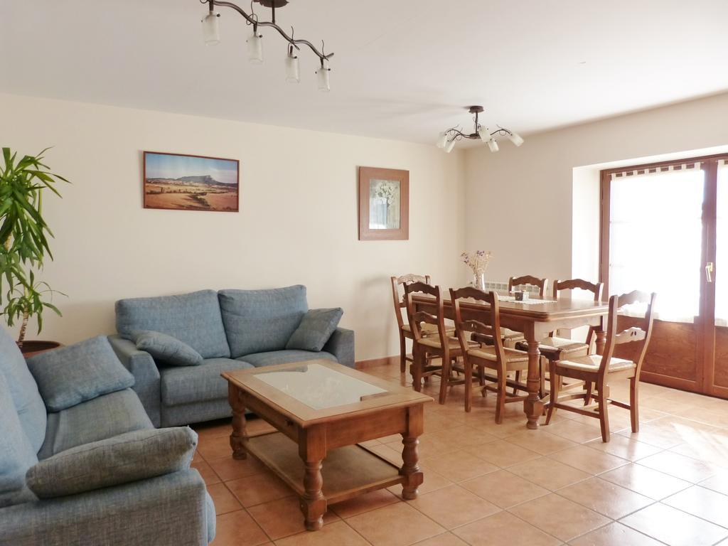 Casa Casbas Guest House Guasillo Exterior photo